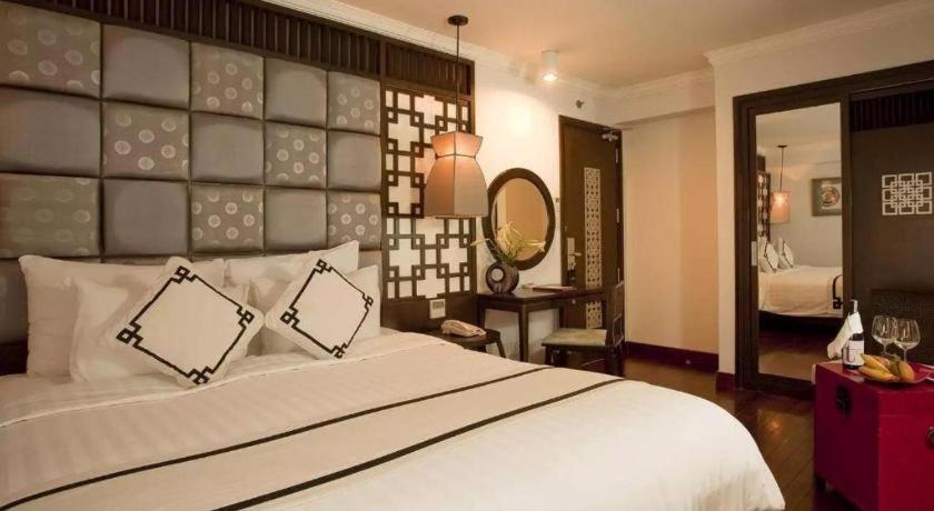 Church Boutique Hotel Hang Trong Hanoi Exterior photo