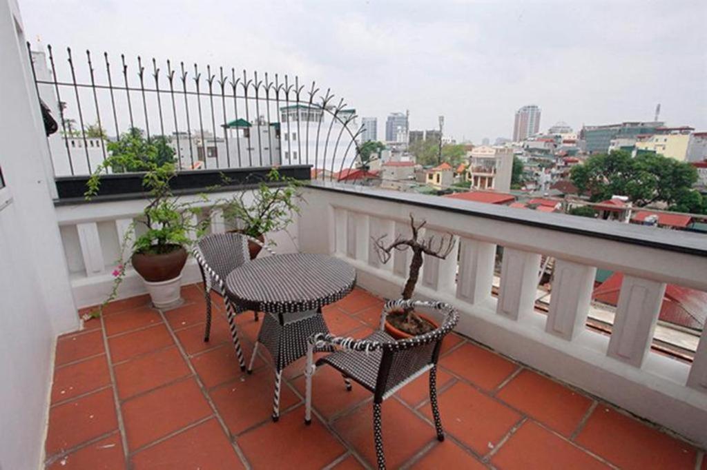 Church Boutique Hotel Hang Trong Hanoi Exterior photo