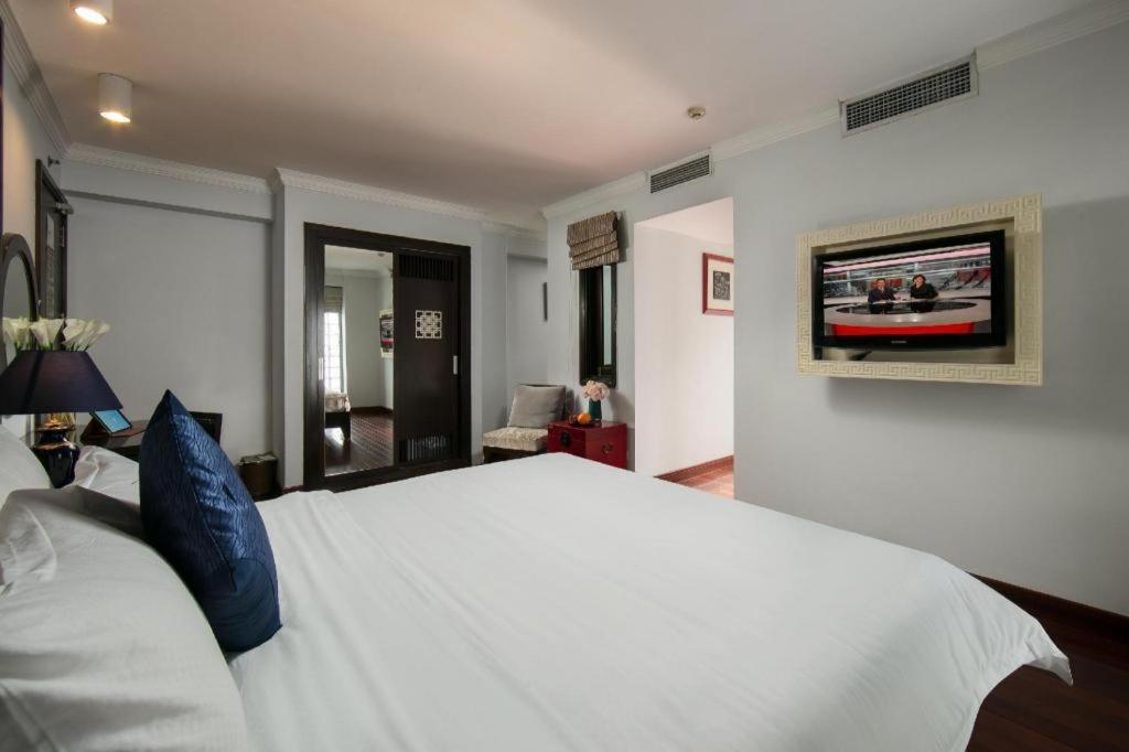 Church Boutique Hotel Hang Trong Hanoi Exterior photo