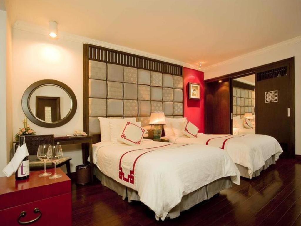 Church Boutique Hotel Hang Trong Hanoi Exterior photo