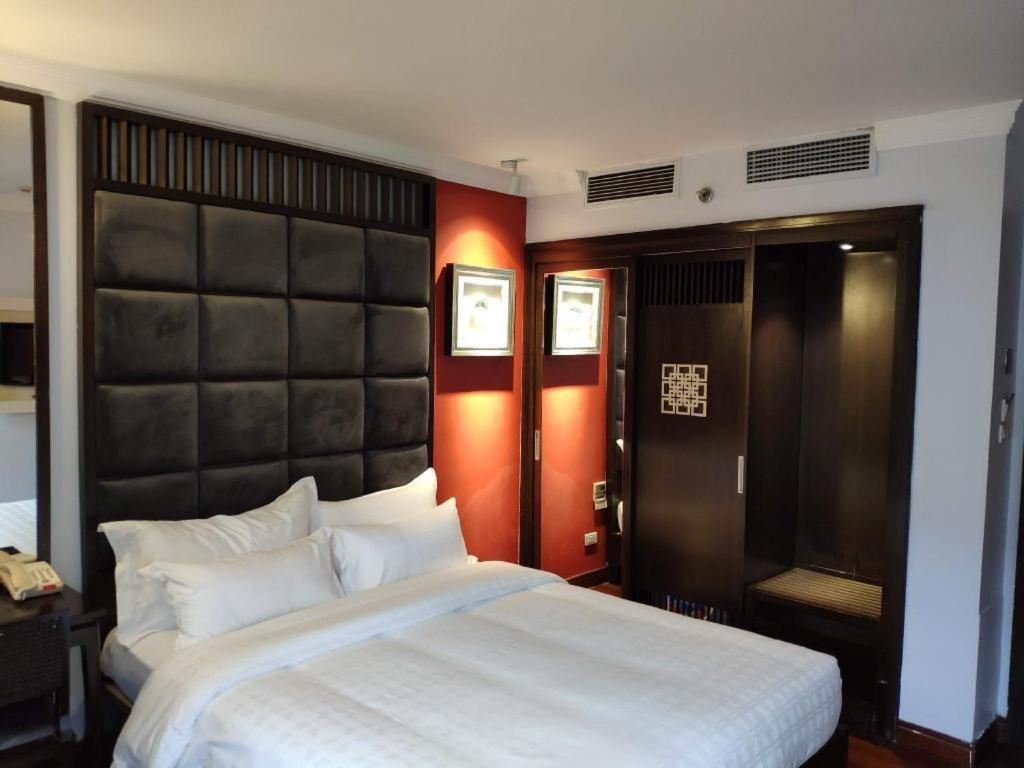 Church Boutique Hotel Hang Trong Hanoi Exterior photo